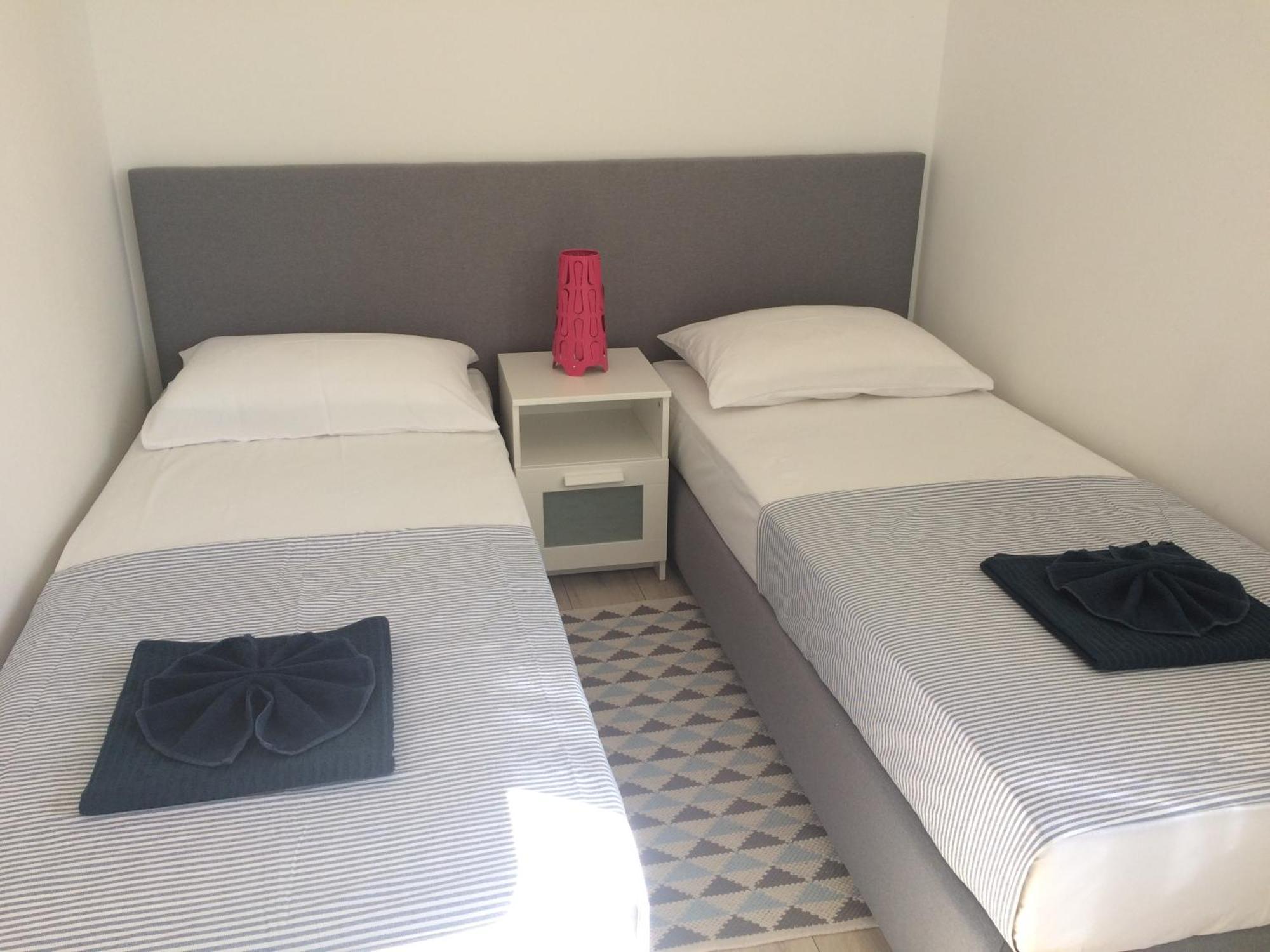Apartments Stella Krk Town Luaran gambar
