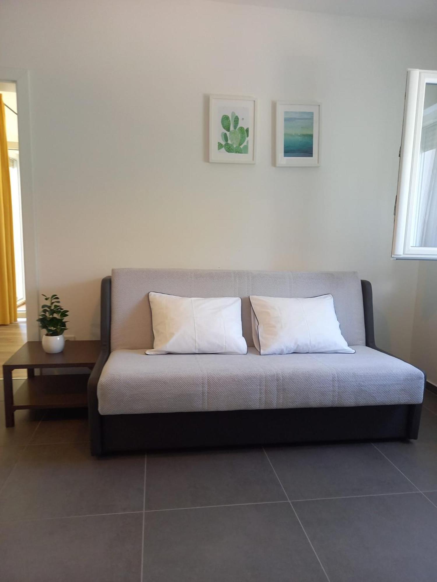 Apartments Stella Krk Town Luaran gambar