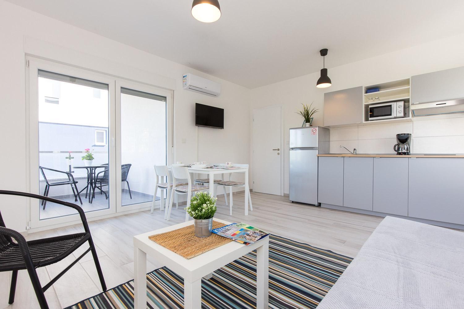 Apartments Stella Krk Town Luaran gambar